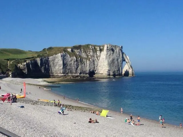 Comme Un Poisson Dans L'eau * Étretat